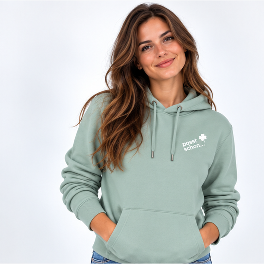 Lisi №10 – Mintfarbener Hoodie mit weißem Logodruck