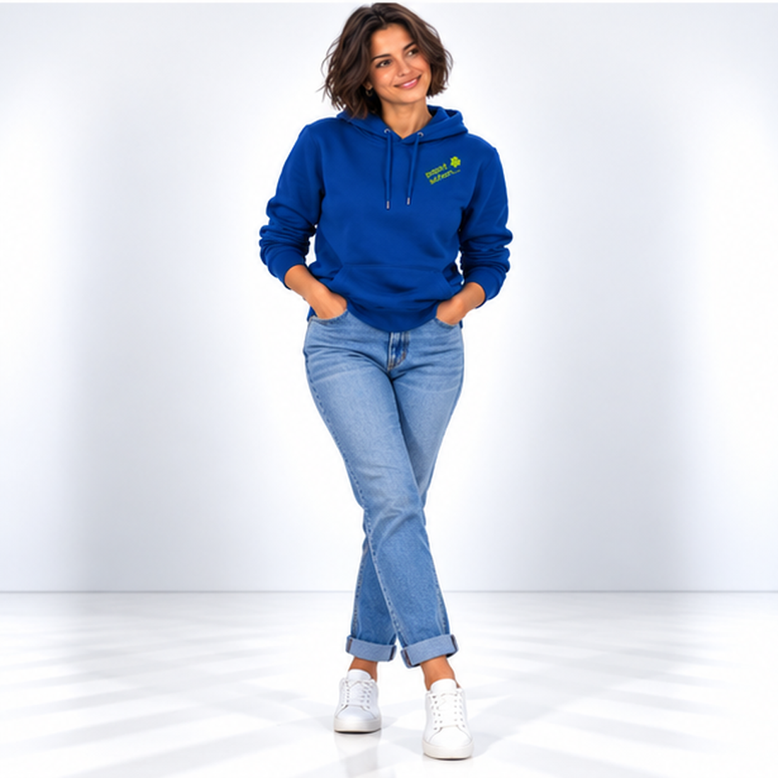 Lisi №4 – Royalblauer Hoodie mit orangem Logodruck