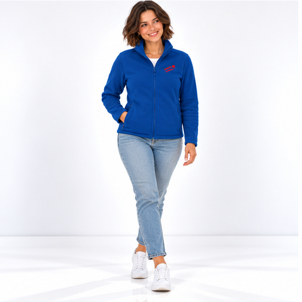 Christiane №4 – Blaue, leicht taillierte Fleecejacke mit roter Logostickerei