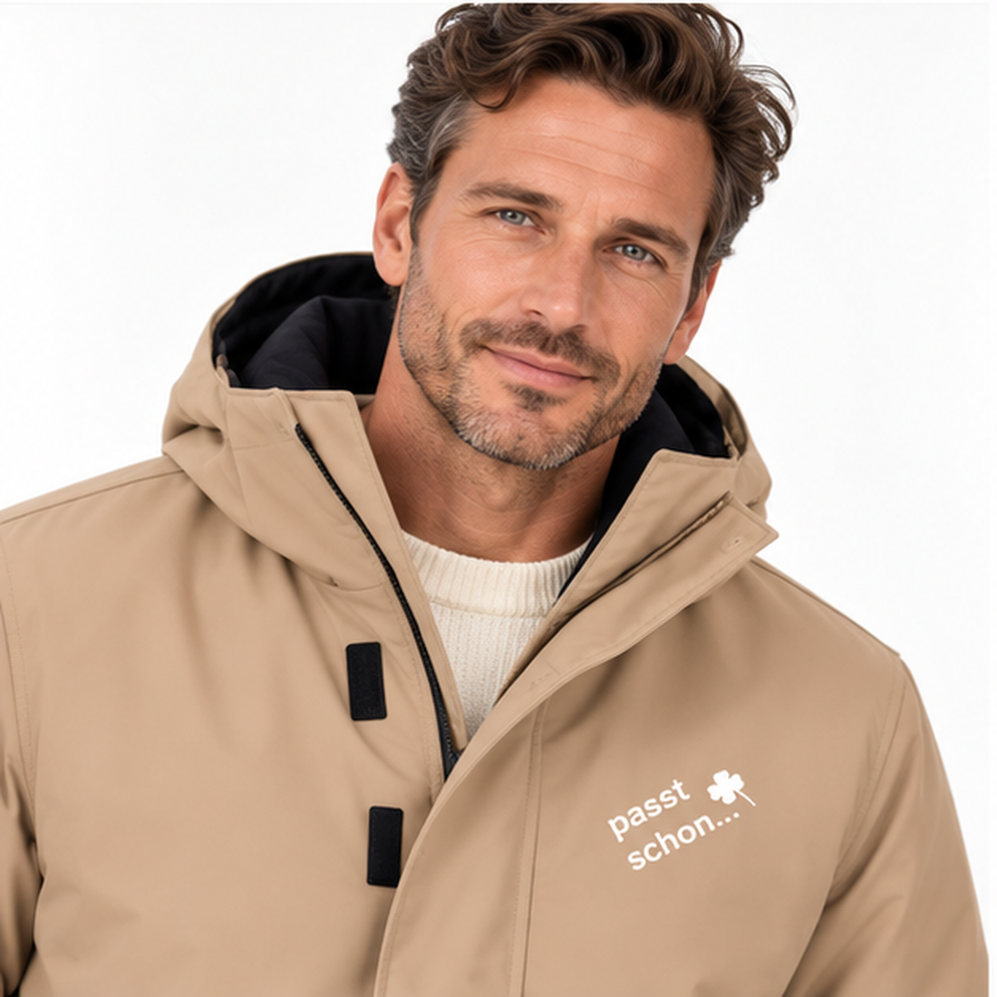 Parka №3 – Beige mit weißem Druck