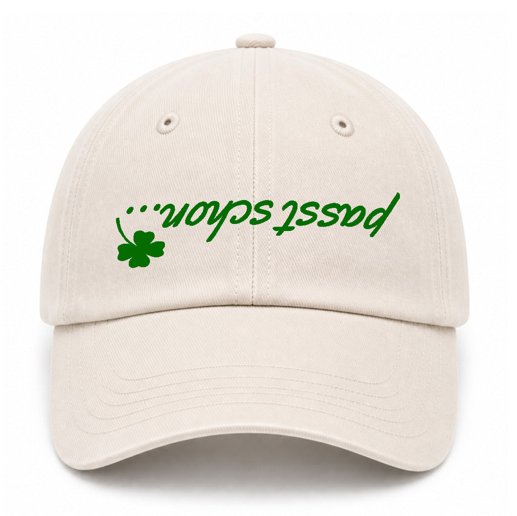 Toni №6 – Beige Dad Kappe mit grünem passt schon…🍀 Logo