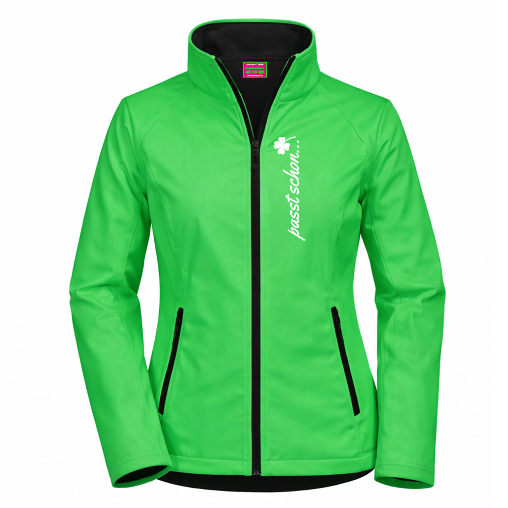 Sandra №2 | Klassisch geschnittene Softshelljacke mit reflektierendem Aufdruck