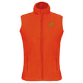 Christl №8 – Orange, leicht taillierte Fleeceweste mit grüner Logostickerei