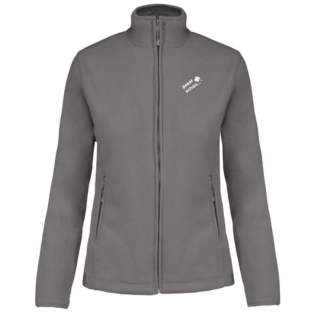Christiane №6 – Graue, leicht taillierte Fleecejacke mit weißer Logostickerei