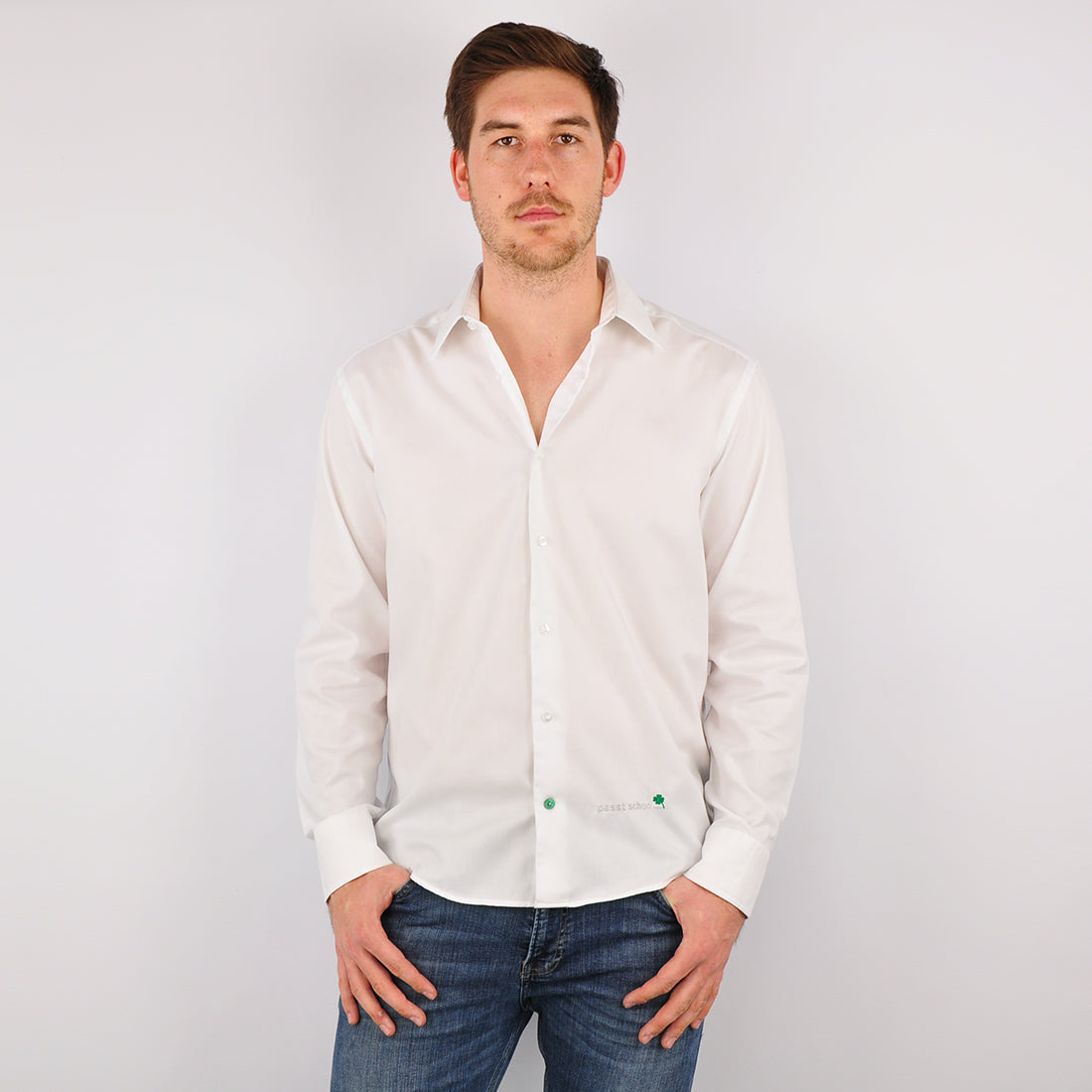 Leo №1 | Kurz und tailliert geschnittenes langarm Hemd