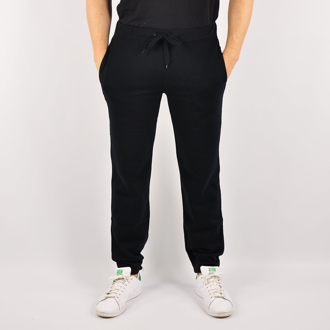 Maxi №2 – Schwarze Jogginghose mit weißem Druck