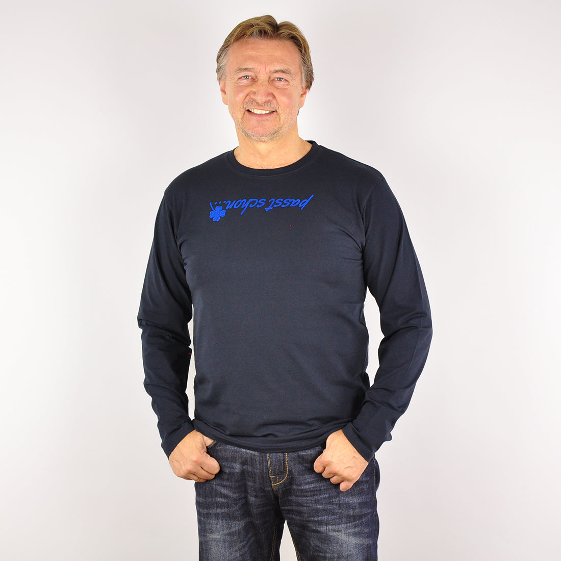 Mario №3 | Tailliert geschnittenes langarm T-Shirt