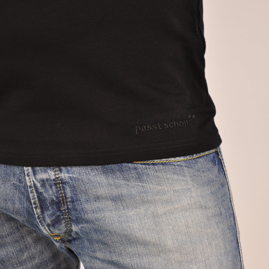 MEDITERRAN Men №4 – Schwarzes Langarm T-Shirt Ton in Ton