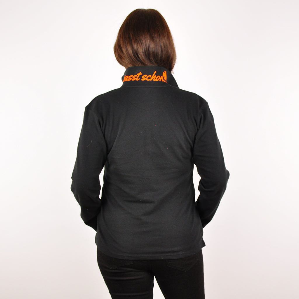 Antonia №2 – Schwarzes Langarm-Poloshirt mit giftgrüner Logostickerei