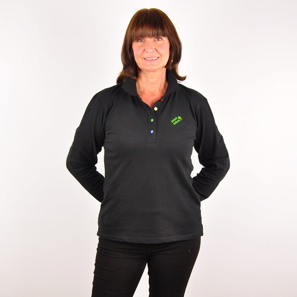 Antonia №2 – Schwarzes Langarm-Poloshirt mit giftgrüner Logostickerei