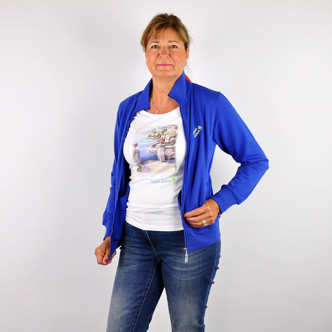 Maria №4 | Klassisch geschnittene Sweatjacke
