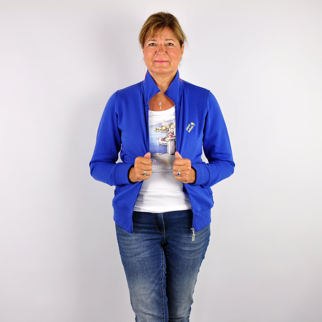 Maria №4 | Klassisch geschnittene Sweatjacke