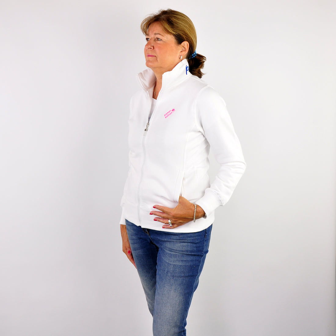 Maria №1 | Klassisch geschnittene Sweatjacke