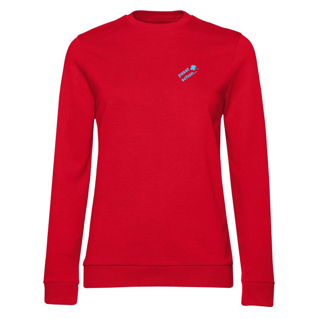Anna №22 – Roter Light Sweater mit blauer Logostickerei